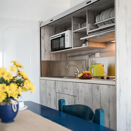 Maistrali 2* Diakofti