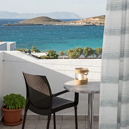 Maistrali アパートホテル