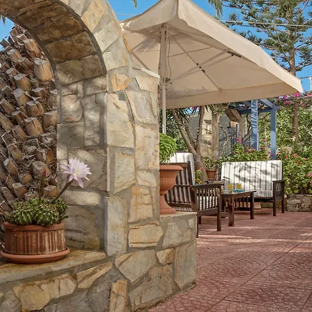 アパートホテル Maistrali Diakofti